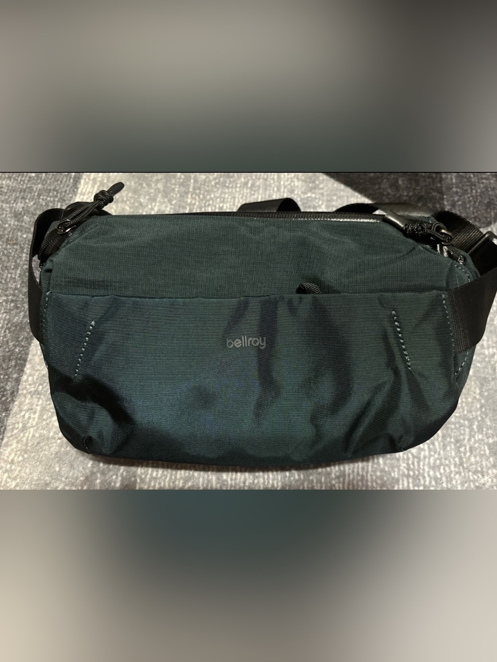 Bellroy Forest Green Belt Bag - Sleek Hands-Free Carry